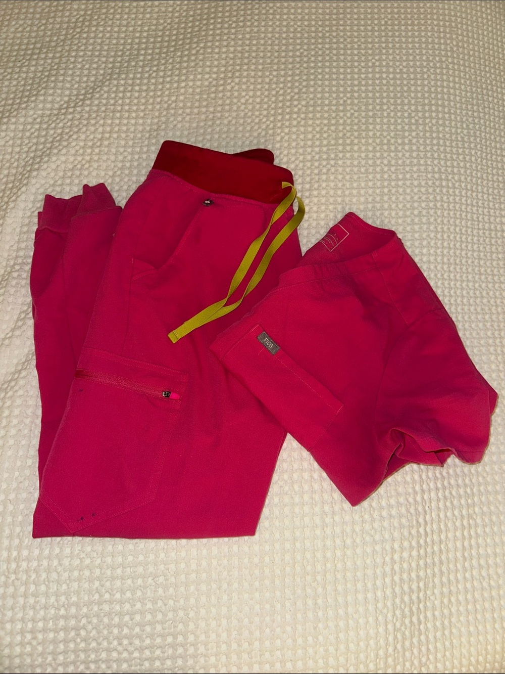 Figs scrub top and jogger set